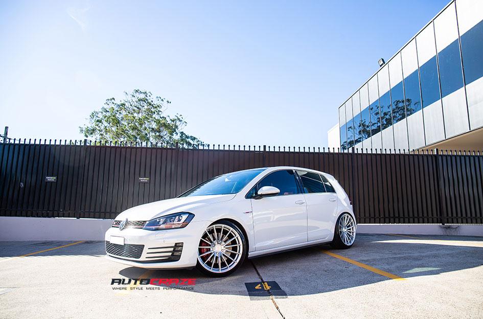 VOLKSWAGEN GOLF SF09 SILVER MACHINED